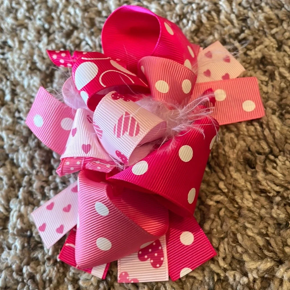3 clip bows